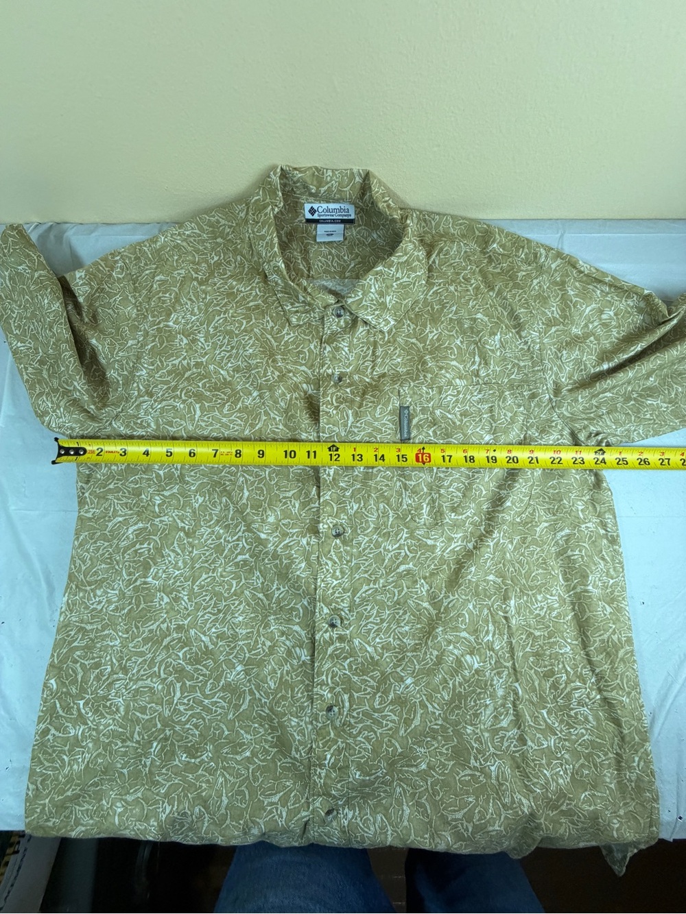 Columbia Men’s Khaki Short-Sleeve Button-Down with White Leaf Print - Picture 8 of 9